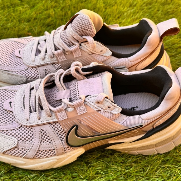 Nike V2K Run - Picture 5 of 8